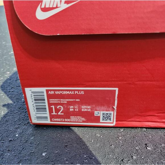 Air Vapormax Plus Red Men Size 12 New - Picture 7 of 7